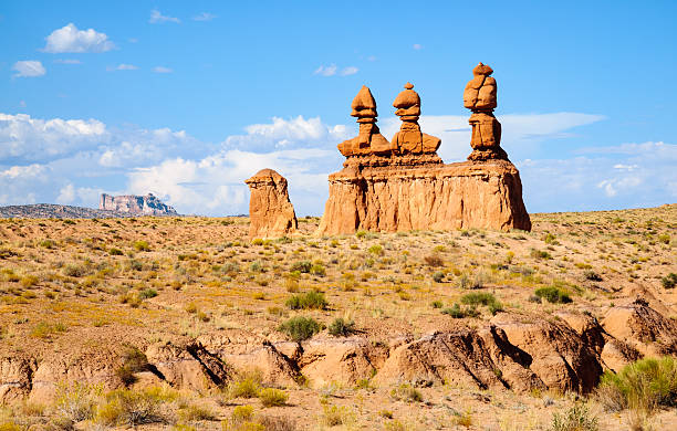 goblin valley state park - san rafael swell stock-fotos und bilder