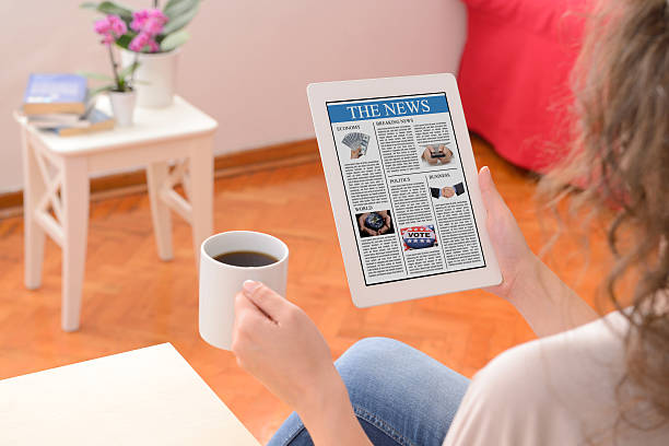 istock Reading news on tablet pc 510999561