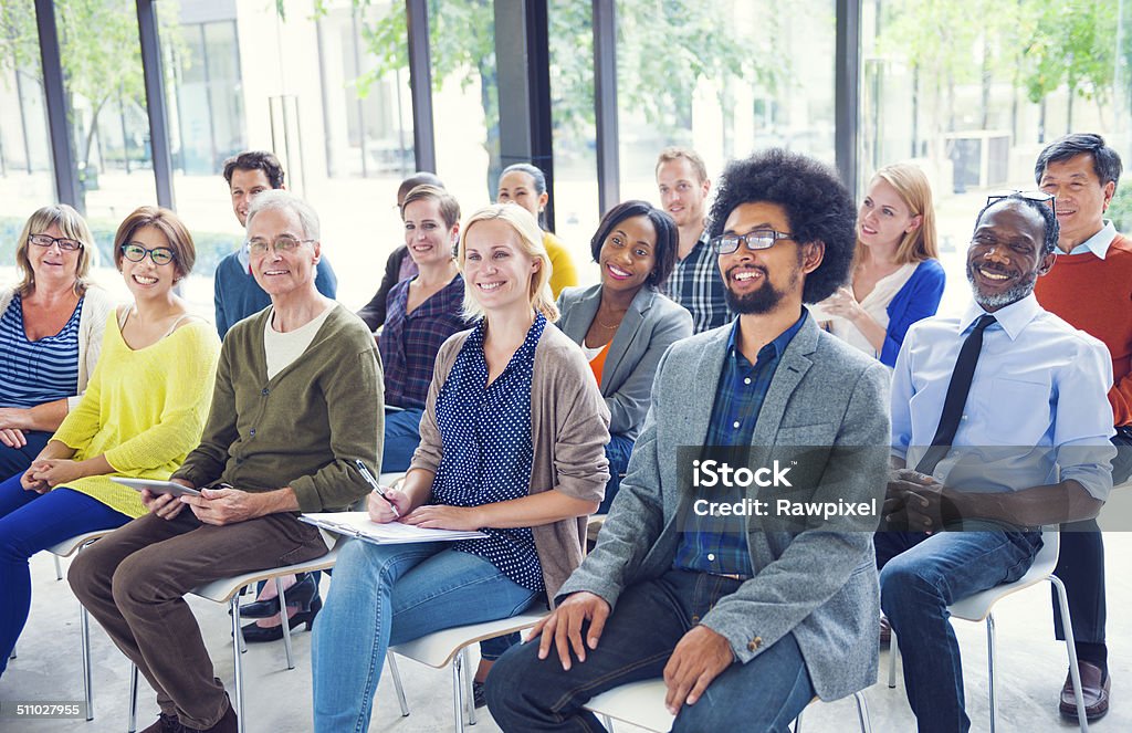 Multiethnische Gruppe von Menschen in Seminar - Lizenzfrei Kurs Stock-Foto