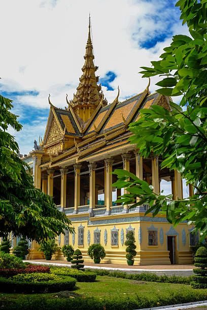 istock Cambodia - Royal Palace And Moonlight Pavilion 511028551