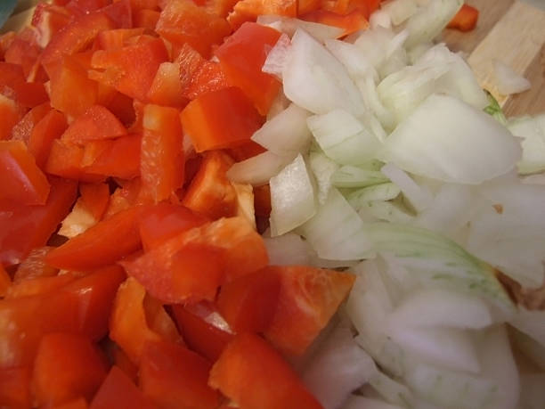 istock Chopped onions and pepper bell 511031922