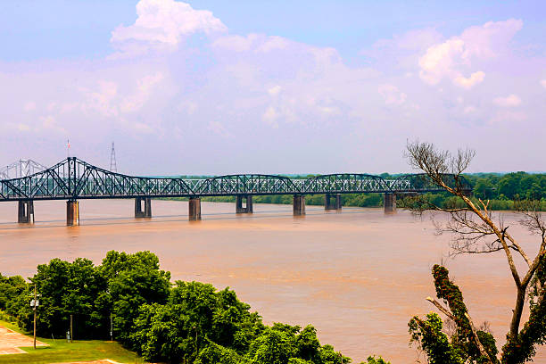 The great Mississippi river at Vicksburg MS Vicksburg, MS, USA - June 8, 2015: The great Mississippi river dividing the state of Mississippi and Arkansas at Vicksburg MS vicksburg stock pictures, royalty-free photos & images
