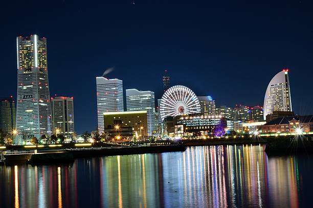 istock Yokohama, Japan skyline at night 511063924