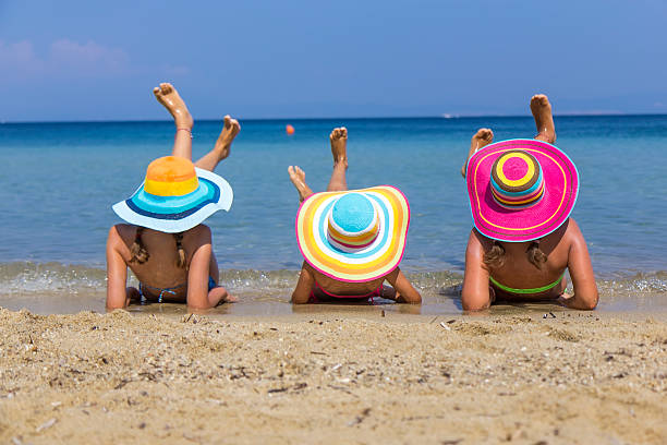 istock Girls on the beach 511068998