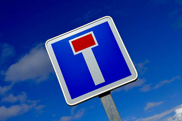 istock French dead end street road sign 511108618