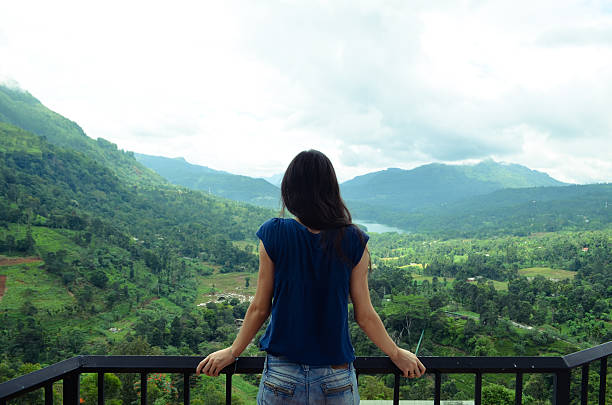 istock Sri Lanka Mountains Women 511111174