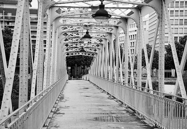 black and wite bridge