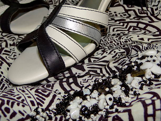 istock black and white fashion 511111784