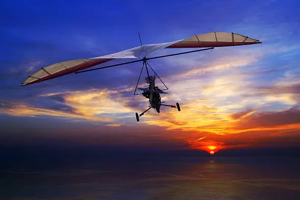 Photo of Hang glider in the sunset