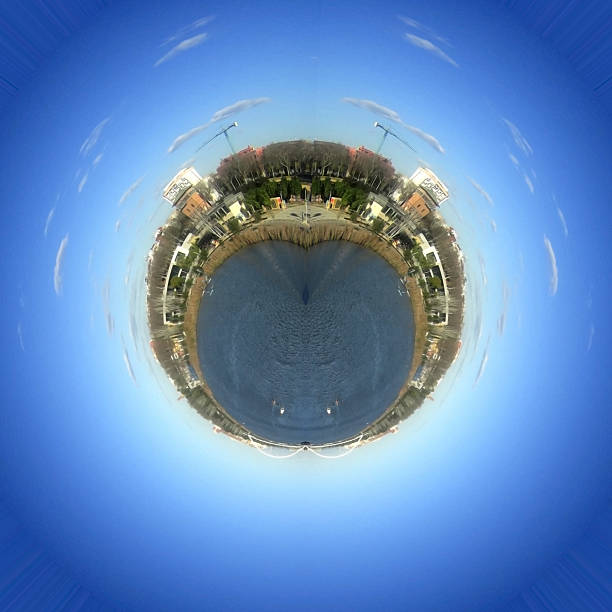 istock Fantastic view of the river Guadalquivir shaped ring. 511208178