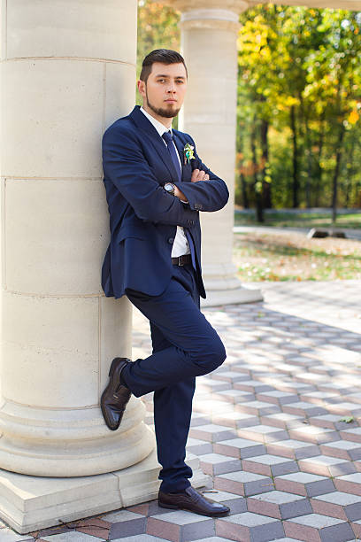 o noivo com uma barba - suit male beauty men businessman imagens e fotografias de stock