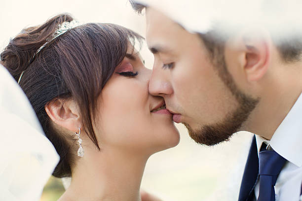 istock Stylish newlyweds on their wedding day 511215116