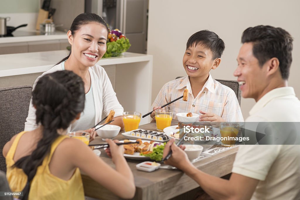 Lachen Familie - Lizenzfrei Asiatischer und Indischer Abstammung Stock-Foto