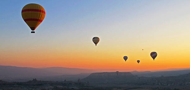 istock hot air balloon at sunraise 511326140