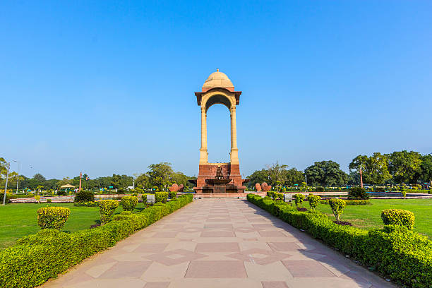 istock empty canopy of George V at India Gate 511327133