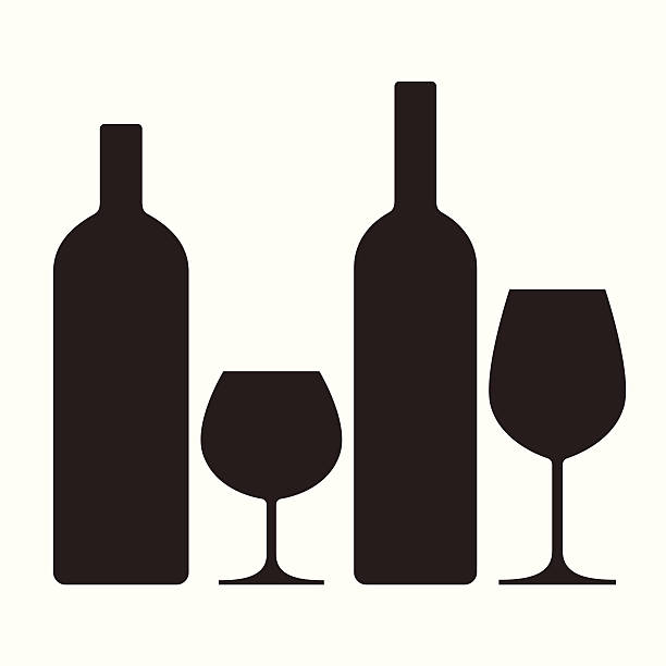 illustrazioni stock, clip art, cartoni animati e icone di tendenza di bottiglie e bicchieri di bevande alcoliche - silhouette vodka bottle glass