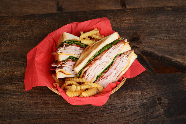 вид сверху бутерброд с курицей фри - club sandwich sandwich french fries turkey стоковые фото и изображения