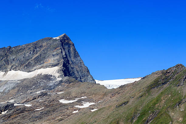 istock Mountain Crystal Wall in Hohe Tauern Alps, Austria 511382064