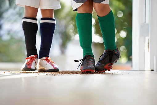 Cropped shot of two boys in sports clothing standing in a doorwayhttp://195.154.178.81/DATA/shoots/ic_783804.jpg
