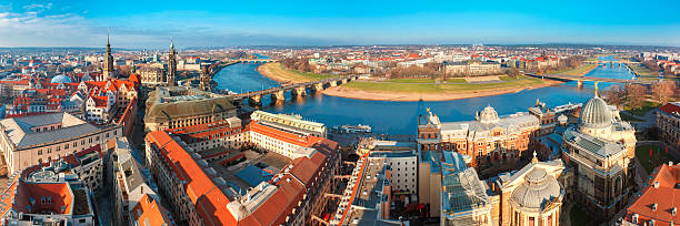 istock Panorama of Old town and Elbe, Dresden, Germany 511392586