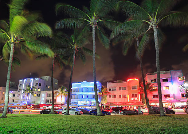 istock Ocean Drive, Art Deco hotels illuminated at night, Miami Beach 511463358