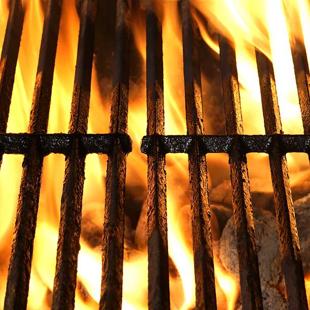 istock Empty Hot Charcoal Barbecue Grill With Bright Flame Isolated 511471560