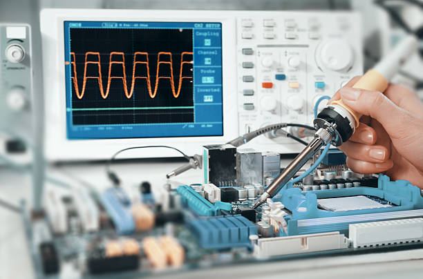 riparazione di elettrodomestici - circuit board electrical equipment engineering technology foto e immagini stock