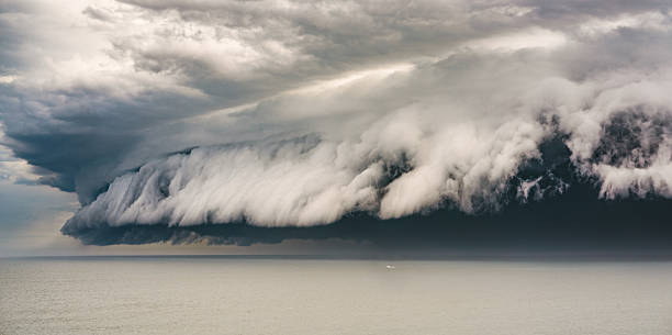 istock Storm brewing and a boat in Bondi Beach 511481910