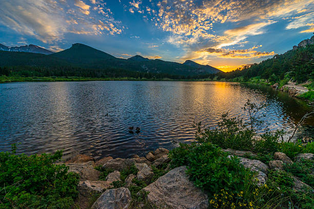 istock Lilly Lake at Sunset - Colorado 511505751