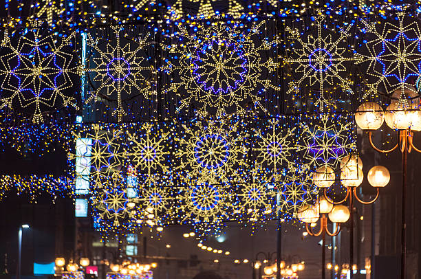 istock Ornaments on the street 511517196