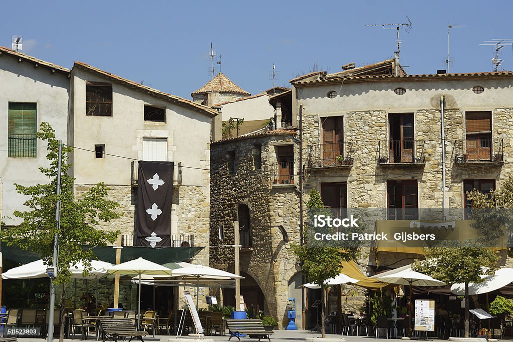 Besalú-Streetview - Photo de Balcon libre de droits