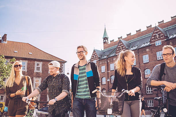 istock Strolling through the city with friends 511540108
