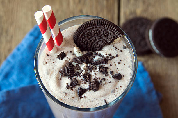 istock Homemade milkshake with cookies 511541622
