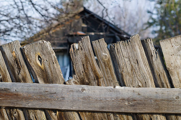 istock Old shabby wooden fence. Rural abstract backgrounds 511604972