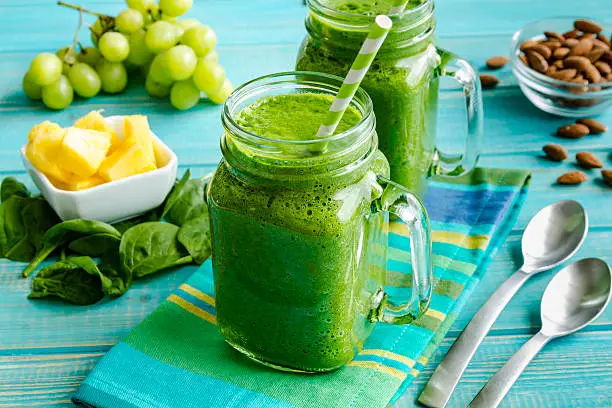 Photo of Green Spinach Kale Detox Smoothie