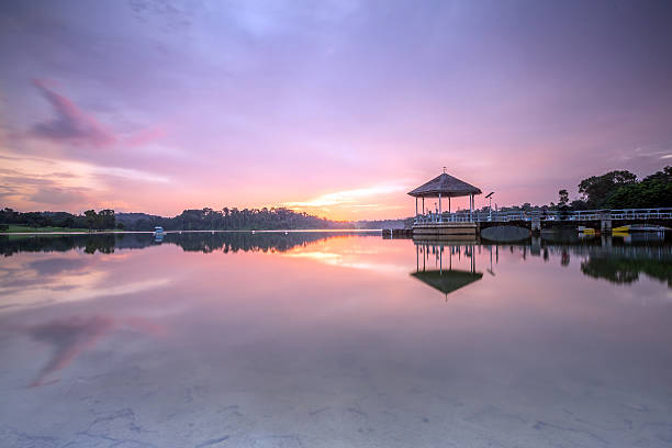 istock Beautiful Sunset at the Reservoir 511645949