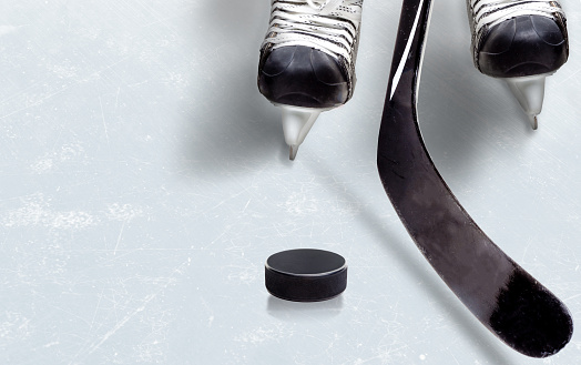 Partido de Hockey sobre hielo con espacio de copia photo