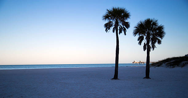 istock Beautiful Clearwater Beach In The Morning 511665536