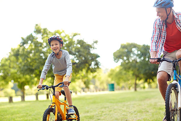 istock My dad taught me how to ride! 511666096