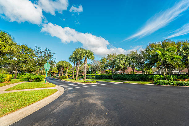 istock Gated community road in South Florida 511667498