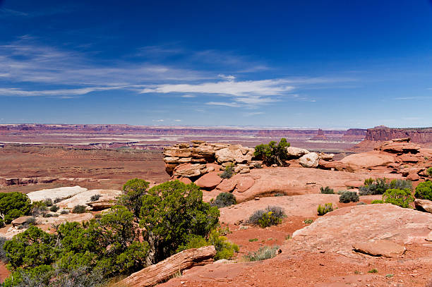 istock Beautiful mountains and desert landscape 511668387