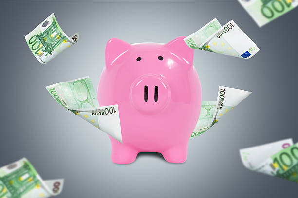 istock Euro Banknotes Around Piggy Bank 511668503