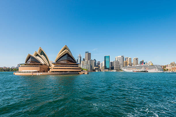 cidade de sydney-centro da cidade e o porto - sydney harbor panoramic sydney australia skyline - fotografias e filmes do acervo