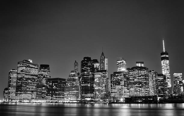 istock Skyline of Lower Manhatten in Back and White 511709185
