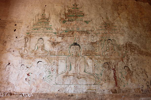 un affresco dipinto di buddha, tempio di sulamani, di bagan, - gawdawpalin pagoda foto e immagini stock