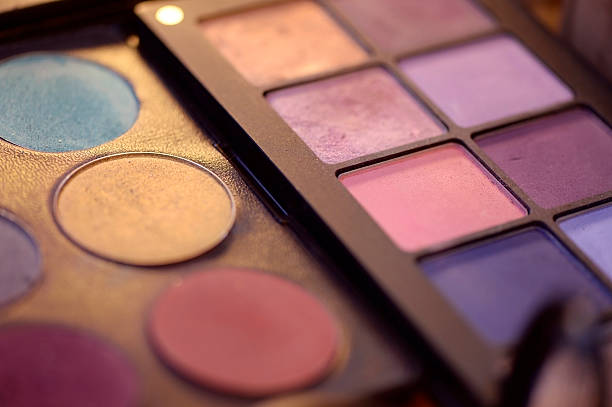 istock Colorful eye shadows palette professional makeup kit 511734960
