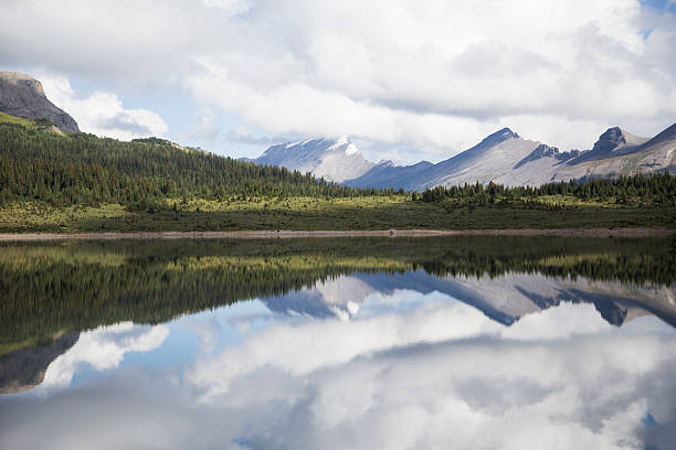 istock Lake Magog, Canadian Rockies 511740661