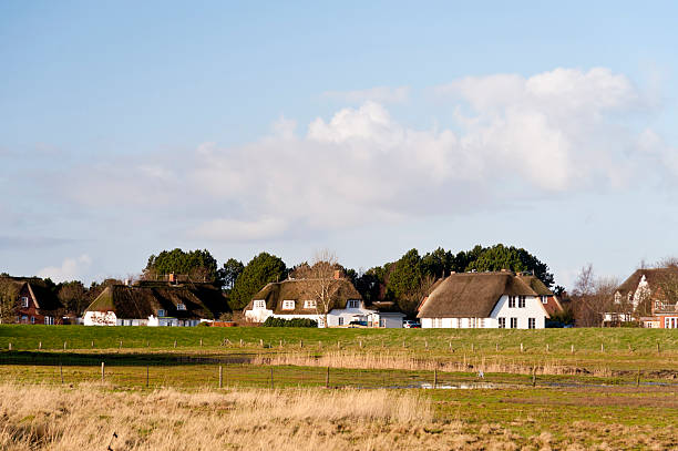 istock Thatched Roof House on Amrum in Germany 511746278