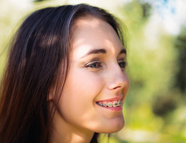 istock Teenager with braces 511775795