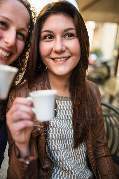 istock woman doing breakfast at the cafe 511784228